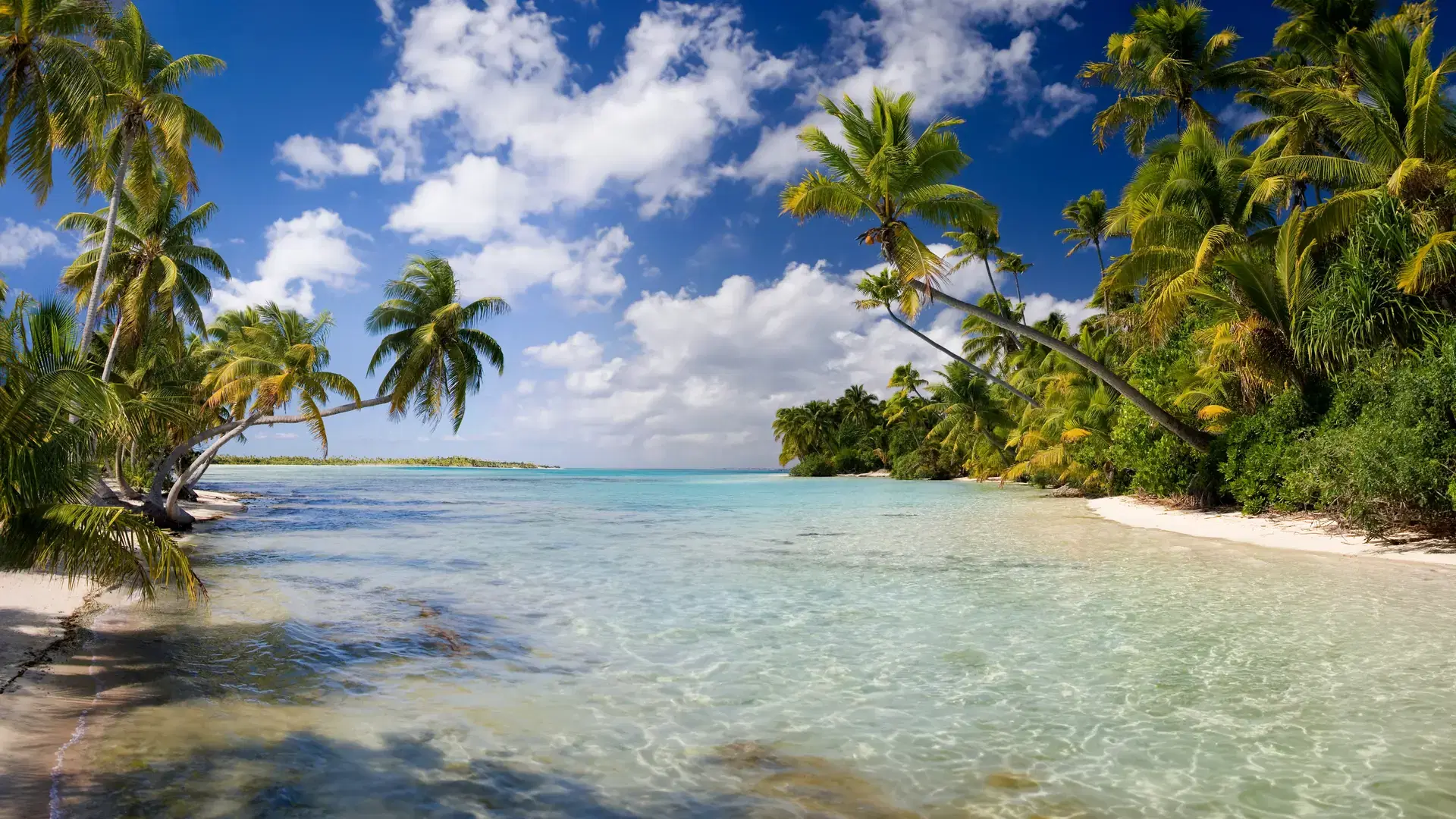 Arutanga, Cook Islands