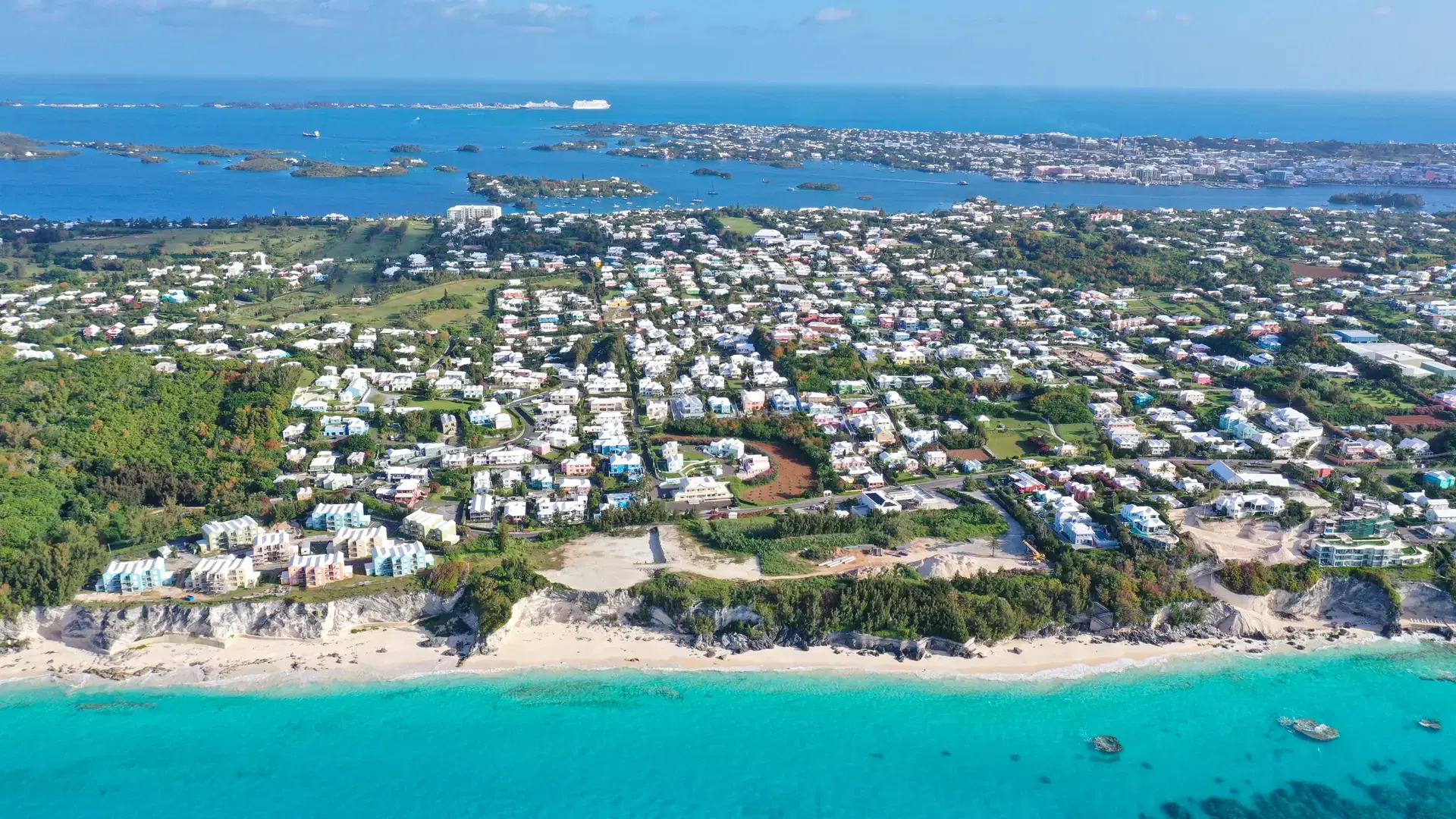 Remote Bermuda island in the middle of the Atlantic Ocean