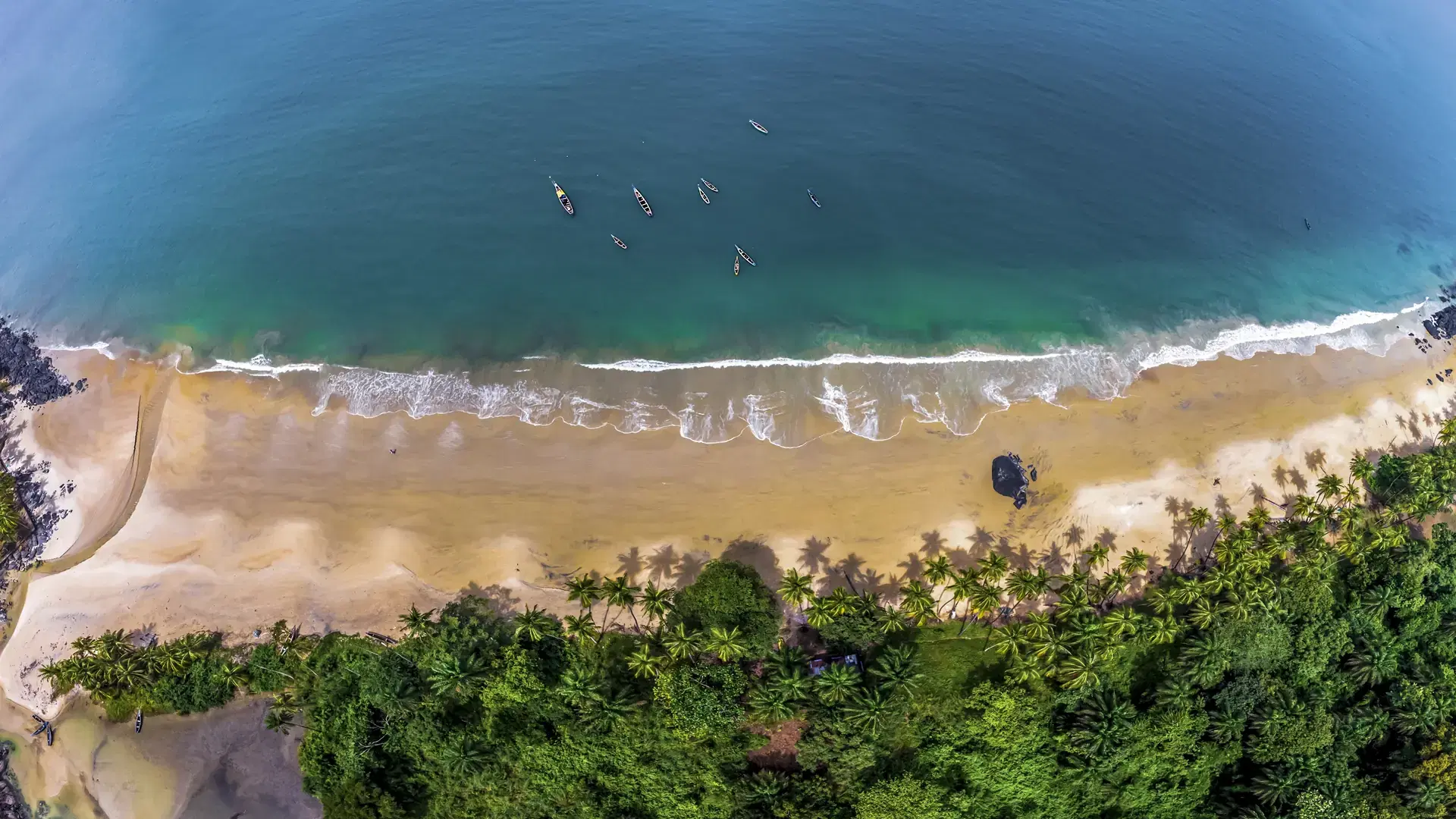 This is one of the most beautiful beach in Sierra Leone  Its called Bureh beach