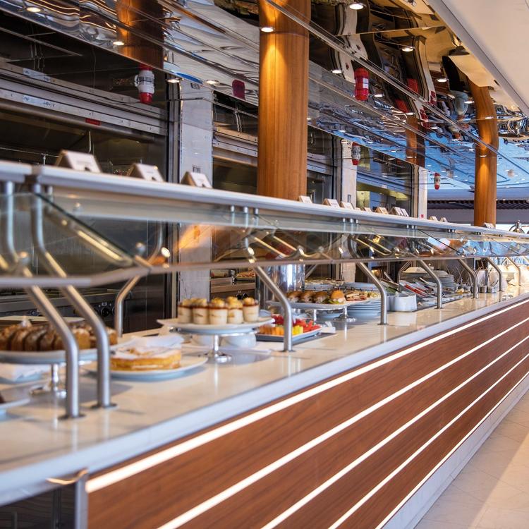 Pool grill buffet