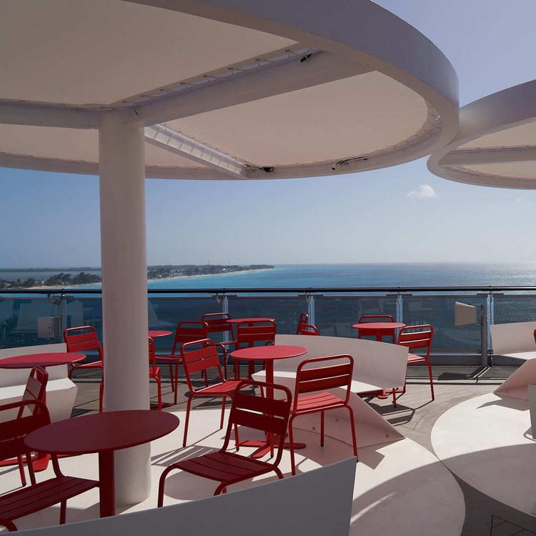 outdoor cafe seating