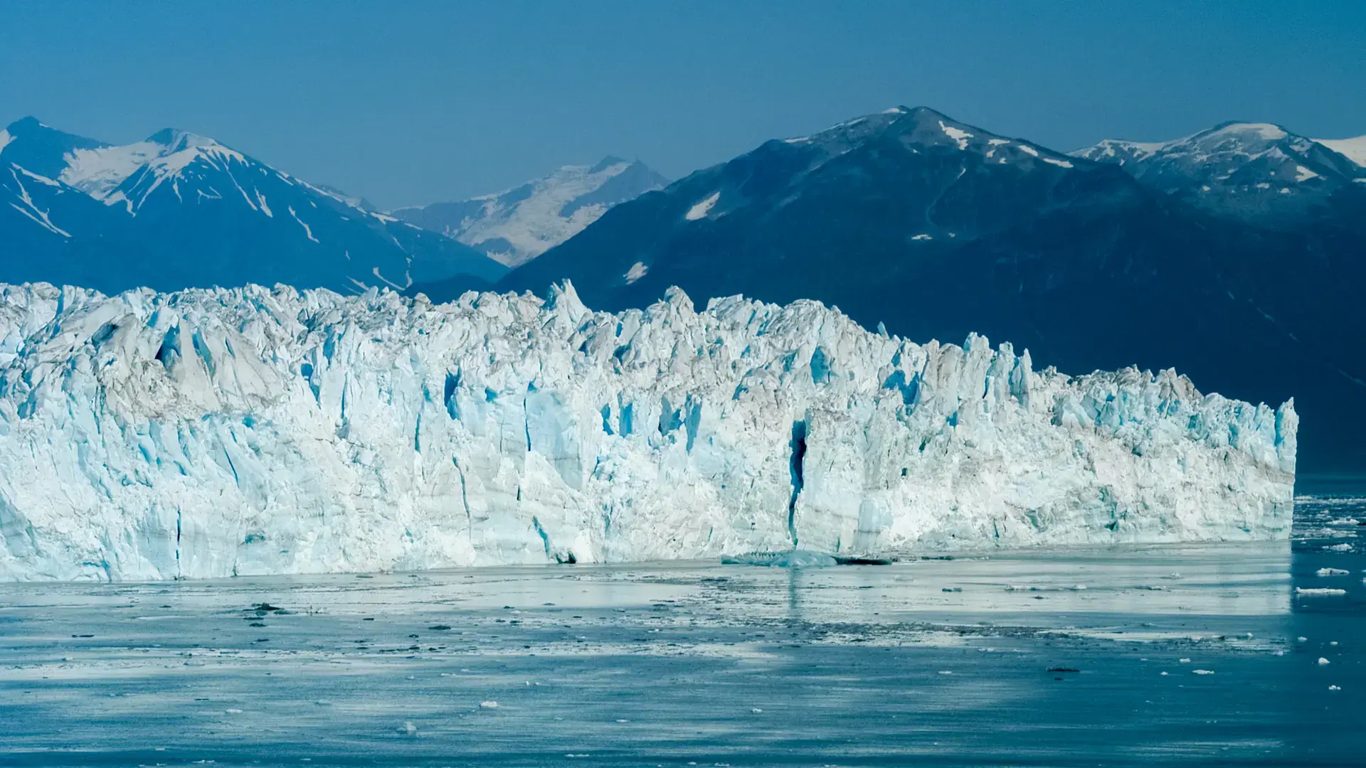 Hubbard Glacier located in eastern Alaska and part of Yukon, Canada, and named after Gardiner Hubbard.